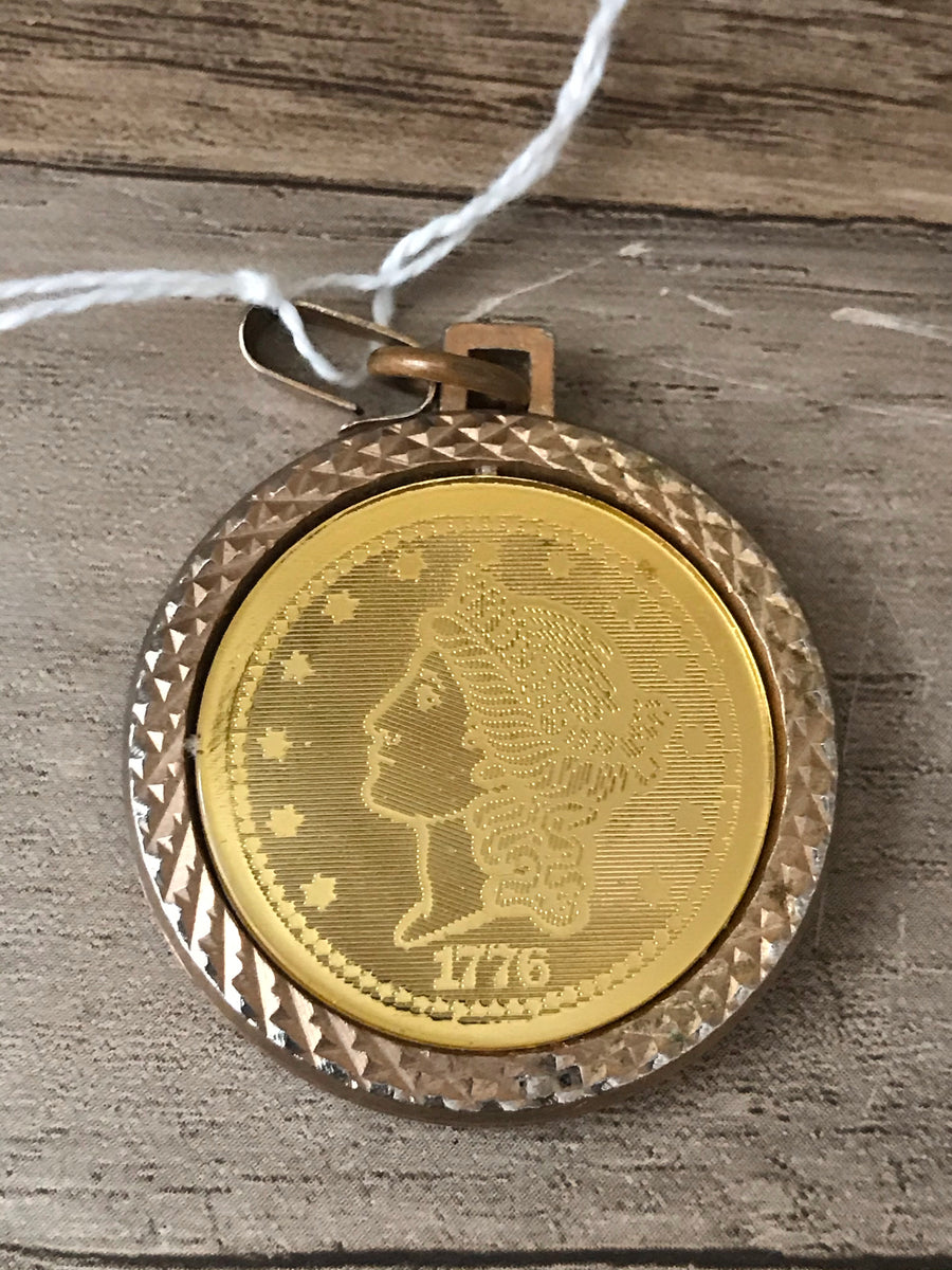 Vintage Bicentennial 1776 Twenty D Coin Necklace Pendant Gold Tone