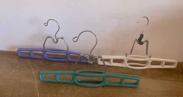 + Set/3 Colored Plastic Pants/Skirt Clamp Hangers 11” L Green, Purple & White