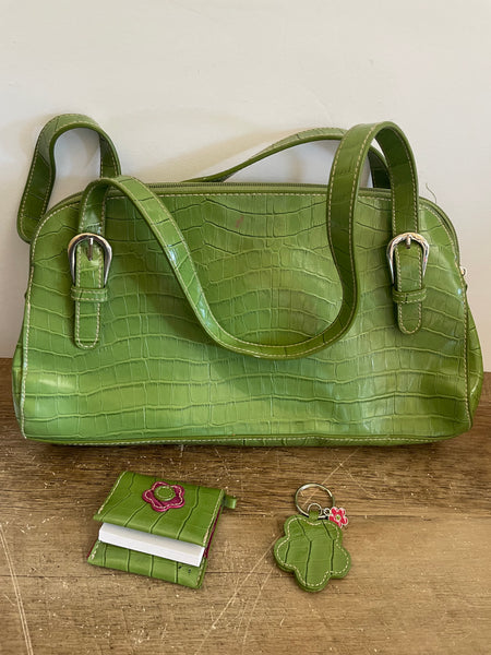 Green Faux Leather Alligator Shoulder Purse Bag Belt Strap Medium Size w/ Notebook & Key Chain