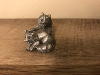 <€€* Hudson Pewter Noah's Ark Collection Pair RACCOONS Retired #3274 1984