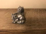 <€€* Hudson Pewter Noah's Ark Collection Pair RACCOONS Retired #3274 1984