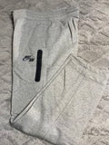 +* Blemished Mens Medium NIKE AIR Grey Joggers Sweatpants Basketball Warm Up Pants Activeware Pockets
