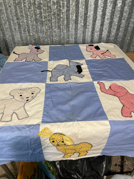a* Unfinished Cotton Baby Blanket Quilt Zoo & Farm Animals Blue & White 30.25” W x 41.5” H