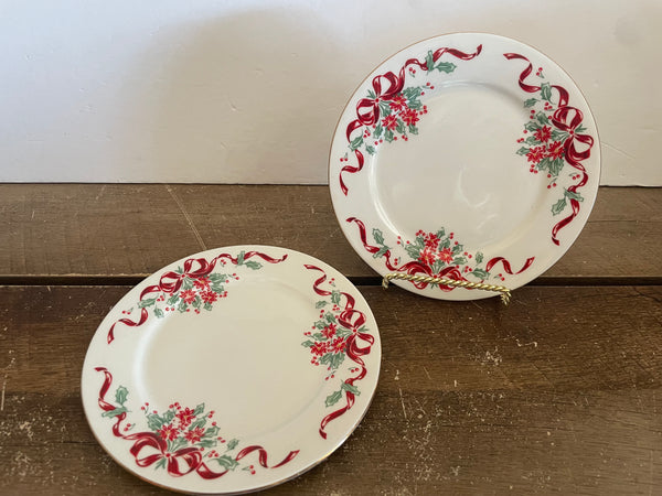 <€€ Dynasty CHRISTMAS SPIRIT Fine China Set/2 7.5” Luncheon/Salad/Dessert Plates Ribbons & Poinsettia