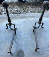 €< Vintage Pair/Set Fireplace Andirons Cast Iron with Hammered Finish 17” Height