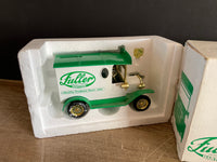 a* New Vintage Fuller Hartford D461 Green and White Delivery Truck Bank w/ Key, original box