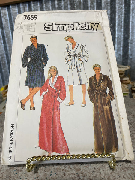 <€€ Vintage Men’s Women’s Unisex Small Robe in 2 Lengths Pattern Simplicity 7659, 1986