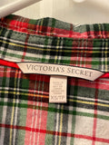 € Womens/Juniors XSmall Victoria’s Secret Red Green Plaid Long Sleeve Flannel Shirt