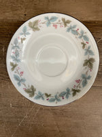 €¥ Vintage Fine China MS Japan #6701 Set/3 5.5” Saucers Grapevine Green and Blue Silver Rim