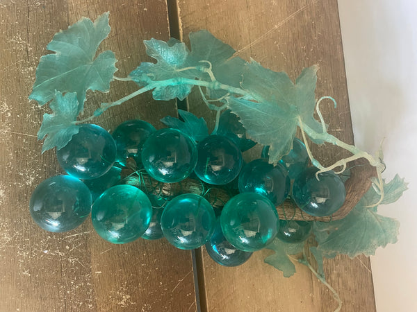 + Vintage MCM Lucite Aqua Blue Green Grape Bunch on DriftWood Stem Plastic Leaves Decor