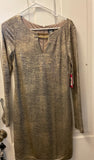 New Womens Juniors Size 2 Gold Shimmer Long Sleeve Dress by Vince Camuto Gold Neck Accent