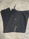 +* Blemished Mens Large NIKE Black Joggers Sweatpants Basketball Warm Up Pants Activeware Pockets
