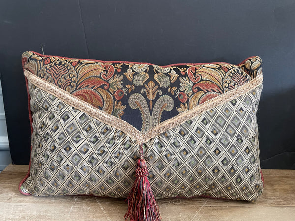 € Black Pillow Damask Design with Green, Brown & Red Threads Rectangular Folded Tassle