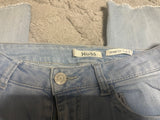 +* Women’s Junior’s Mudd Light Wash Blue Skinny Denim Jeans Size 7 30” Waist Low Rise Frayed Hem