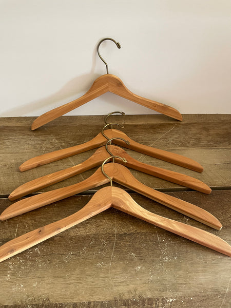 Lot/5 Vintage 17” Natural Wood Colored Hangers Suit Coat Jacket