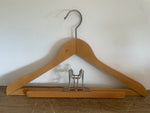 <€€ Vintage Wood Hanger 17-1/2” Suit/Trouser Coat Jacket Pants Felt Lined Trouser Clamp
