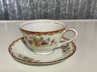 Vintage 1940s Diamond China ROSLYN Floral Pattern Set/8 Tea Cup & Saucers Japan Gold Rim