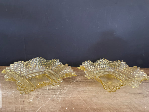 a** Vintage Set/2 Pair Light Gold/Yellow Cut Glass Candy Dishes Bowls 7“ Diam