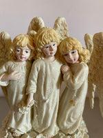 a** Vintage House of Lloyd 1997 Musical Christmas Around the World Angelic Trio Figurine