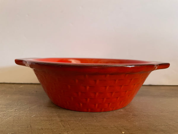 a** Burnt Red/Orange Pottery Bowl Casserole Serving Dish Oven/Microwave Weave Design