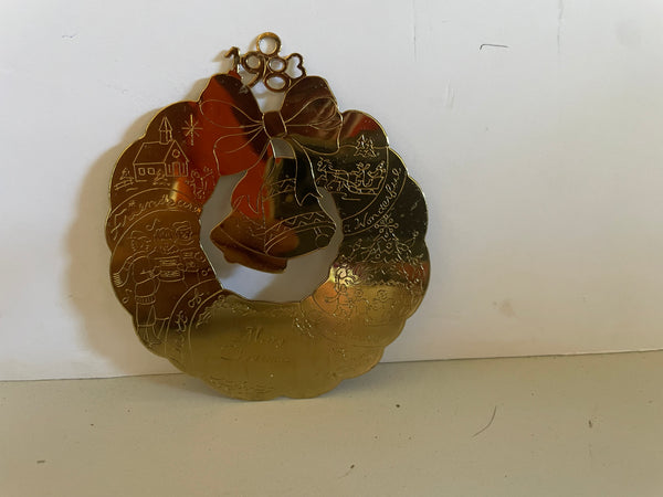 a** Vintage Gold Christmas Wreath Holiday Ornament Dated 1983