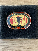 *Vintage ATLANTA FALCONS NFL 25th Anniversary 1966-1990 Atlanta Georgia USA Lapel Hat Pin