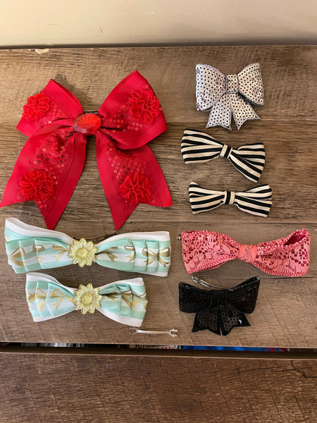 a* Lot of 8 Girls Hair Bows (barettes need replaced)