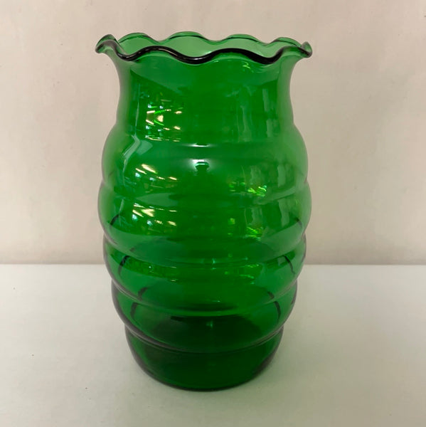 a** Vintage Medium Emerald Forest Green Glass 7” Flower VASE Ruffled Rim Decor