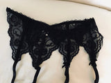 Womens Size 0/S la Petite Coquette Black Lace Garter NWOT