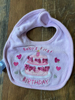 Miniwear Baby Girls One Size 100% Cotton Adjustable Bib Pink “Baby’s First Birthday“ Cake