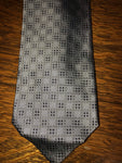 Mens GIANNI VERSAGE Italy Silk Geometric Black and Gray Dots on Silver Tie Necktie