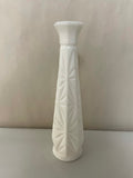 ~€ Vintage Milk Glass Bud Vase White 9” Starburst