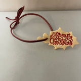 <€€ Merry Christmas Holly Leaf Ceramic Gift Tag Holiday Ornament on Leather String