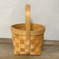 <€€ Round BASKETVILLE Putney Vermont 9” Gathering Basket Woven Wood With Handle Easter