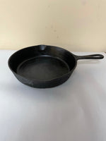 €€ Vintage 10” Cast Iron Frying Skillet Pan No Cracks