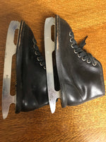 € Vintage Small Black Leather ARCO Ice Skates No Size Measures 9.5”L