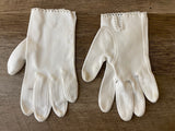 *Vintage 7.5” Womens Short White Nylon Gloves Eyelet Edge