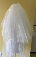 Vintage Sz 6/8 1980s White Lace Custom Wedding Dress w/ 8'6" Cathedral Train Long Sleeve 3 Tiered Veil