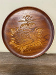 €< Vintage Ornate Floral Carved Wood 9” Round Plate Decor