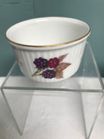 *Vintage BAKEWARE Royal Worcester Evesham 2-1/2 Qt Covered Casserole and 6 Ramekin Souffle Dishes