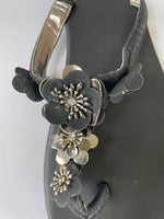 Womens Size 7/8 CANDIES Black Flip Flop Sandals 3D Silver Flower Petals
