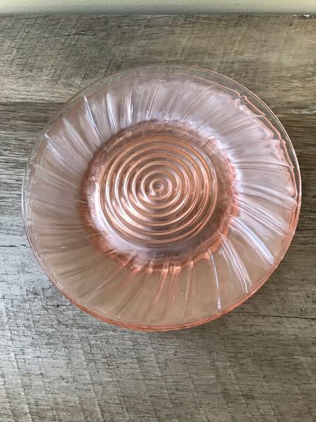a** Vintage Pink Depression Glass 6.5” Swirl Set of 7 Saucers