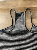 Womens Juniors AMERICAN EAGLE Outfitters Medium Black Stripe Crop Top Poly