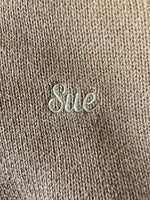 Vintage Womens Medium Brown “SUE” Lands’ End Sweater Pullover V-Neck Cotton