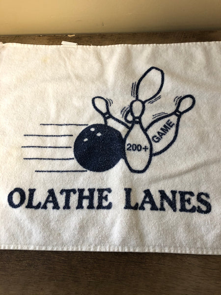 a* Vintage OLATHE (Kansas) LANES 200+ GAME White Bowling Alley Hand Towel