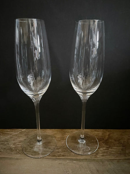 Pair/Set of 2 Clear Delicate Fluted Crystal Wine Glasses Goblets Stemmed 9.5” H x 1.5” Diameter