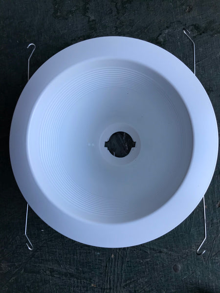 a* New ROYAL PACIFIC Baffle Recessed White 8519WH 7.5”