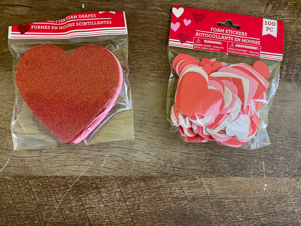 a** NEW Valentine’s Day Holiday Heart Shape Foam Stickers Sealed 112 pieces Many Sizes Red Pink