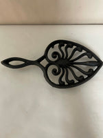 a** Vintage Wilton Black Cast Iron Trivet Hot Plate Heart Spade Pattern Footed