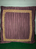 € Square PILLOWs 18” Light Dusty Purple Gold Trim Tassles Set/2